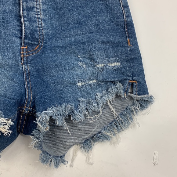 We the Free Denim Jean Shorts Size 25 Free People Distressed Raw Hem pockets - Picture 5 of 14
